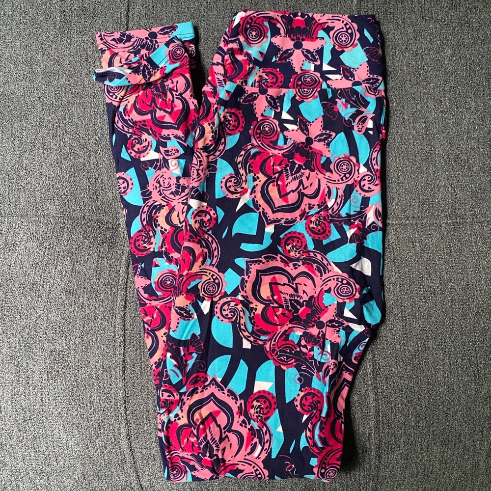 New LulaRoe OS Paisley Floral Leggings